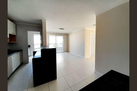 Apartamento para alugar com 95m², 3 quartos e 2 vagas Apartamento para alugar com 95m², 3 quartos e 2 vagasSala/cozinha