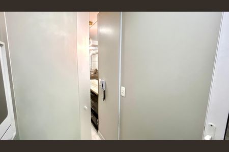 Apartamento à venda com 62m², 2 quartos e 1 vaga Apartamento à venda com 62m², 2 quartos e 1 vagaÁrea de Serviço
