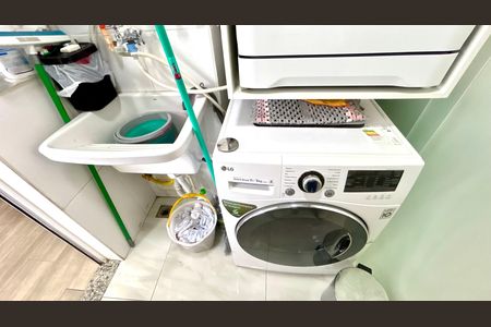 Apartamento à venda com 62m², 2 quartos e 1 vaga Apartamento à venda com 62m², 2 quartos e 1 vagaÁrea de Serviço