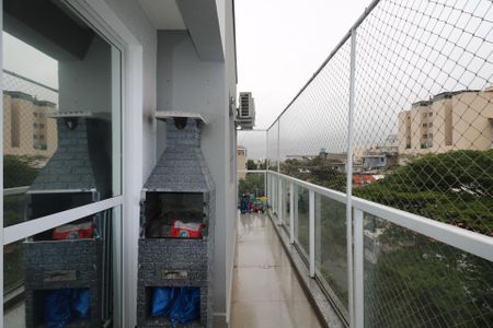 Apartamento à venda com 96m², 2 quartos e 3 vagas Apartamento à venda com 96m², 2 quartos e 3 vagasVaranda