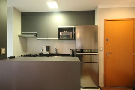 Apartamento à venda com 96m², 2 quartos e 3 vagas Apartamento à venda com 96m², 2 quartos e 3 vagasCozinha