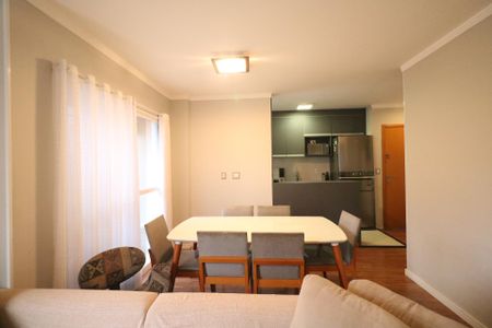 Apartamento à venda com 96m², 2 quartos e 3 vagas Apartamento à venda com 96m², 2 quartos e 3 vagasSala