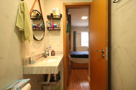Apartamento à venda com 96m², 2 quartos e 3 vagas Apartamento à venda com 96m², 2 quartos e 3 vagasBanheiro da Suíte