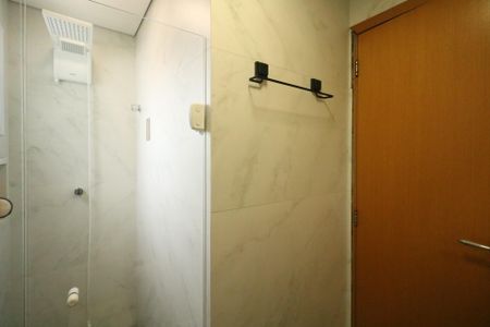 Apartamento à venda com 96m², 2 quartos e 3 vagas Apartamento à venda com 96m², 2 quartos e 3 vagasBanheiro Social