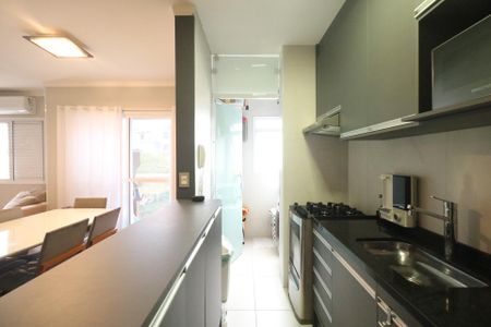 Apartamento à venda com 96m², 2 quartos e 3 vagas Apartamento à venda com 96m², 2 quartos e 3 vagasCozinha