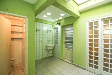 Casa para alugar com 90m², 3 quartos e sem vagaBanheiro de serviço