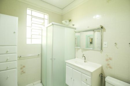 Casa para alugar com 90m², 3 quartos e sem vagaBanheiro