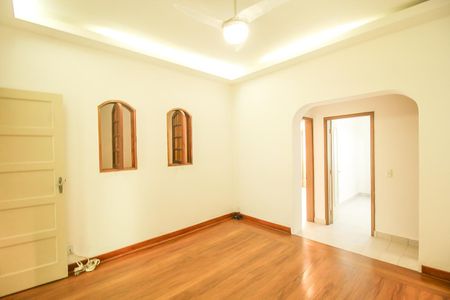 Casa para alugar com 90m², 3 quartos e sem vagaSala