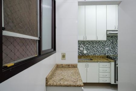 Apartamento para alugar com 74m², 2 quartos e 1 vagaÁrea de serviço