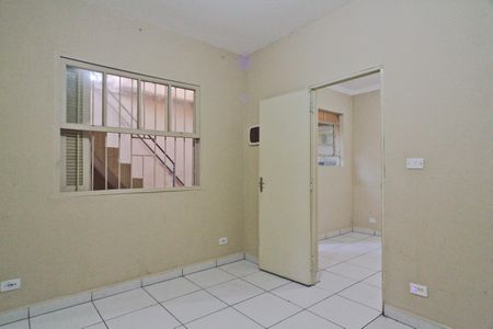 Quarto de casa para alugar com 1 quarto, 50m² em Vila Amélia, São Paulo
