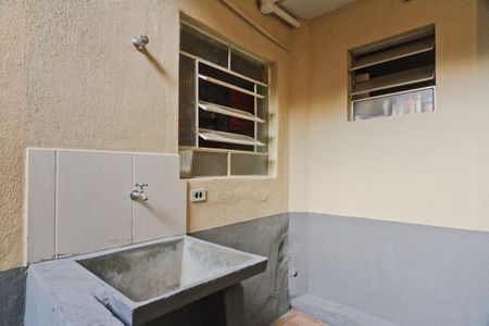 Casa para alugar com 50m², 1 quarto e 1 vaga Casa para alugar com 50m², 1 quarto e 1 vagaÁrea de Serviço