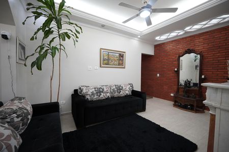 Casa à venda com 250m², 4 quartos e 3 vagasSala