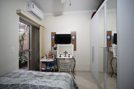 Casa à venda com 250m², 4 quartos e 3 vagasQuarto 2