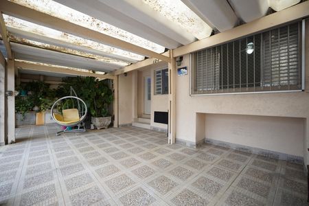 Casa à venda com 250m², 4 quartos e 3 vagasGaragem