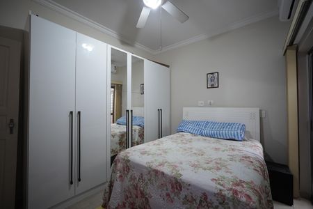 Casa à venda com 250m², 4 quartos e 3 vagasSuíte