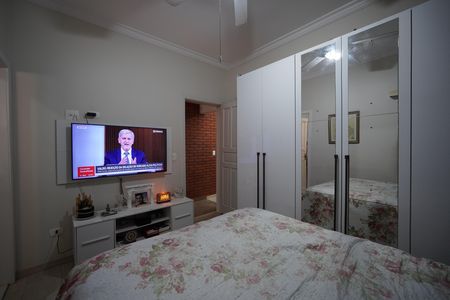 Casa à venda com 250m², 4 quartos e 3 vagasSuíte