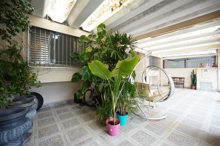 Casa à venda com 250m², 4 quartos e 3 vagasGaragem