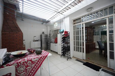 Casa à venda com 250m², 4 quartos e 3 vagasQuintal