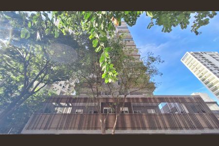 Apartamento à venda com 40m², 1 quarto e sem vaga Apartamento à venda com 40m², 1 quarto e sem vagaFachada