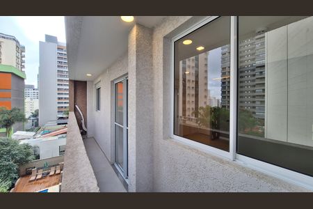 Apartamento à venda com 40m², 1 quarto e sem vaga Apartamento à venda com 40m², 1 quarto e sem vagaVaranda