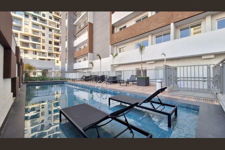 Apartamento à venda com 40m², 1 quarto e sem vaga Apartamento à venda com 40m², 1 quarto e sem vagaÁrea comum - Piscina
