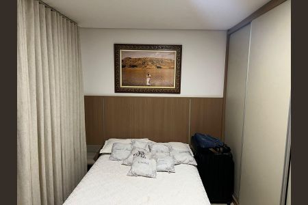 Quarto  de casa à venda com 3 quartos, 360m² em São Cosme de Baixo (São Benedito), Belo Horizonte