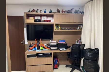 Quarto de casa à venda com 3 quartos, 360m² em São Cosme de Baixo (São Benedito), Belo Horizonte