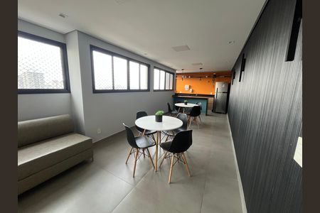 Apartamento para alugar com 39m², 2 quartos e 1 vaga Apartamento para alugar com 39m², 2 quartos e 1 vagaÁrea comum - Salão de festas