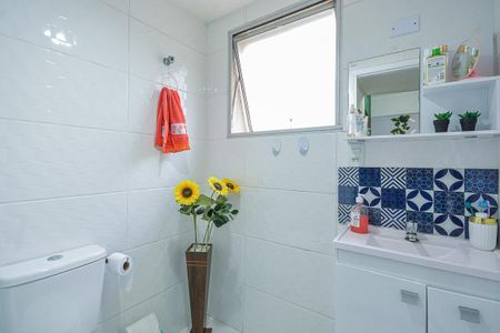 Apartamento à venda com 60m², 2 quartos e 1 vaga Apartamento à venda com 60m², 2 quartos e 1 vagaBanheiro