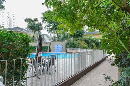 Apartamento à venda com 60m², 2 quartos e 1 vaga Apartamento à venda com 60m², 2 quartos e 1 vagaÁrea comum - Piscina