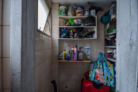 Apartamento à venda com 60m², 2 quartos e 1 vaga Apartamento à venda com 60m², 2 quartos e 1 vagaDespensa