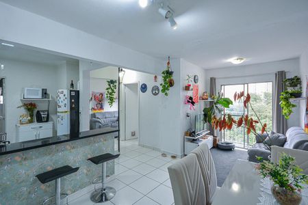 Sala de apartamento à venda com 2 quartos, 60m² em Vila Sofia, São Paulo