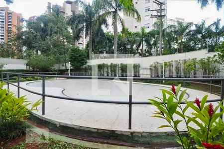 Apartamento para alugar com 261m², 4 quartos e 4 vagas Apartamento para alugar com 261m², 4 quartos e 4 vagasÁrea comum