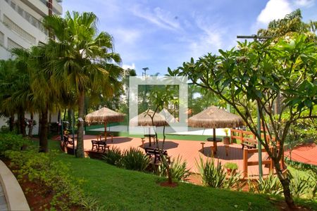 Apartamento para alugar com 261m², 4 quartos e 4 vagas Apartamento para alugar com 261m², 4 quartos e 4 vagasÁrea comum