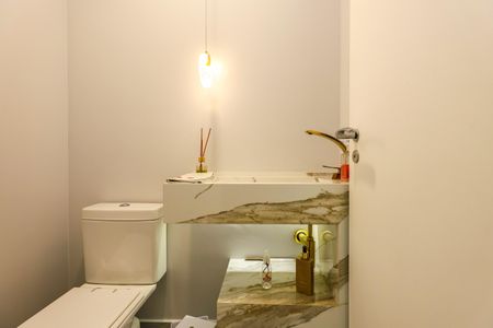 Apartamento para alugar com 261m², 4 quartos e 4 vagas Apartamento para alugar com 261m², 4 quartos e 4 vagasLavabo