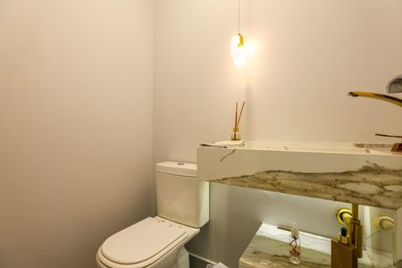 Apartamento para alugar com 261m², 4 quartos e 4 vagas Apartamento para alugar com 261m², 4 quartos e 4 vagasLavabo