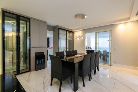 Apartamento para alugar com 261m², 4 quartos e 4 vagas Apartamento para alugar com 261m², 4 quartos e 4 vagasSala