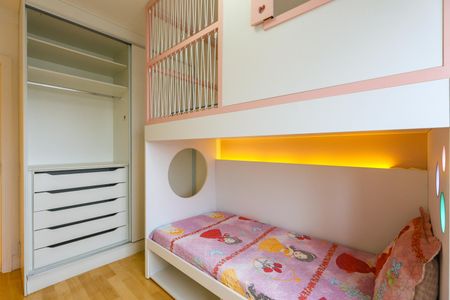 Apartamento para alugar com 261m², 4 quartos e 4 vagas Apartamento para alugar com 261m², 4 quartos e 4 vagasSuíte 3