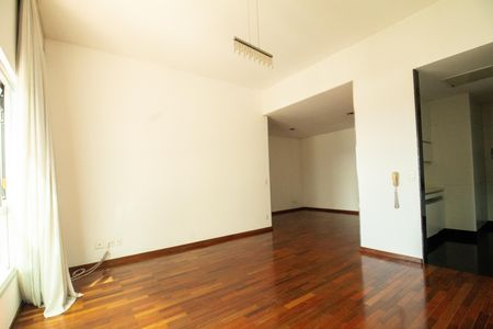 Apartamento à venda com 78m², 1 quarto e 2 vagas Apartamento à venda com 78m², 1 quarto e 2 vagasSala