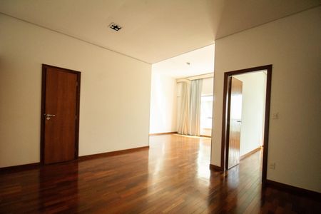 Apartamento à venda com 78m², 1 quarto e 2 vagas Apartamento à venda com 78m², 1 quarto e 2 vagasSala