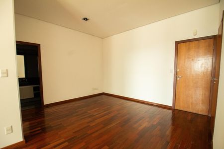 Apartamento à venda com 78m², 1 quarto e 2 vagas Apartamento à venda com 78m², 1 quarto e 2 vagasSala