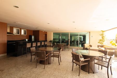 Apartamento à venda com 78m², 1 quarto e 2 vagas Apartamento à venda com 78m², 1 quarto e 2 vagasÁrea Comum - Área Gourmet
