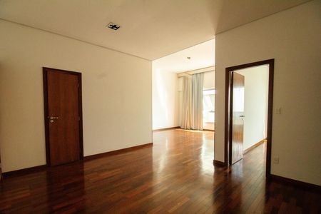 Apartamento à venda com 78m², 1 quarto e 2 vagas Apartamento à venda com 78m², 1 quarto e 2 vagasSala