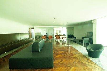 Apartamento à venda com 78m², 1 quarto e 2 vagas Apartamento à venda com 78m², 1 quarto e 2 vagasÁrea comum - Salão de festas