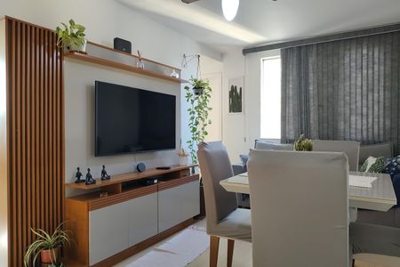 Apartamento à venda com 46m², 2 quartos e 1 vaga Apartamento à venda com 46m², 2 quartos e 1 vagaSala
