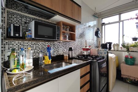 Apartamento à venda com 46m², 2 quartos e 1 vaga Apartamento à venda com 46m², 2 quartos e 1 vagaCozinha - Armários