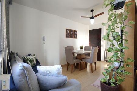 Sala de apartamento à venda com 2 quartos, 46m² em Taquara, Rio de Janeiro
