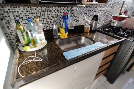 Apartamento à venda com 46m², 2 quartos e 1 vaga Apartamento à venda com 46m², 2 quartos e 1 vagaCozinha - Armários