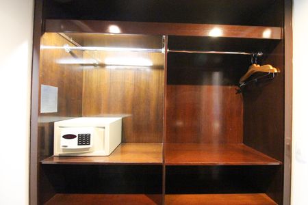 Apartamento para alugar com 60m², 1 quarto e 1 vaga Apartamento para alugar com 60m², 1 quarto e 1 vagaCloset do Quarto