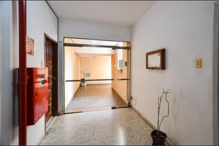 Apartamento à venda com 120m², 3 quartos e sem vaga Apartamento à venda com 120m², 3 quartos e sem vagaHall de entrada